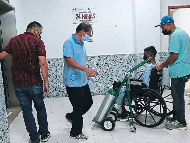 Hay 135 pacientes en los hospitales