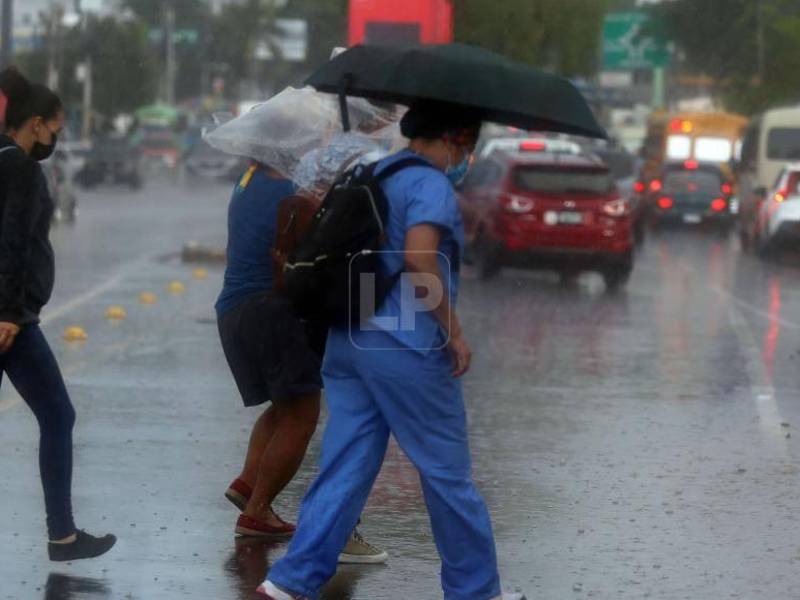 Varios departamentos del país están en alerta por 72 horas.