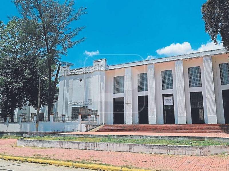 El gobierno comenzará con la edificación del centro de arte.