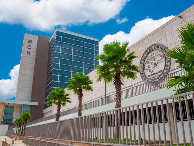 Fotografía muestra la sede del Banco Central de Honduras.