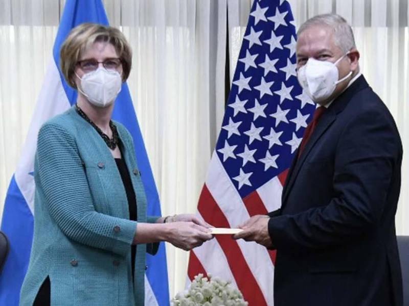 El funcionario del gobierno consideró que la agenda de Laura Dogu se parece a la de la oposición que busca desestabilizar al gobierno.