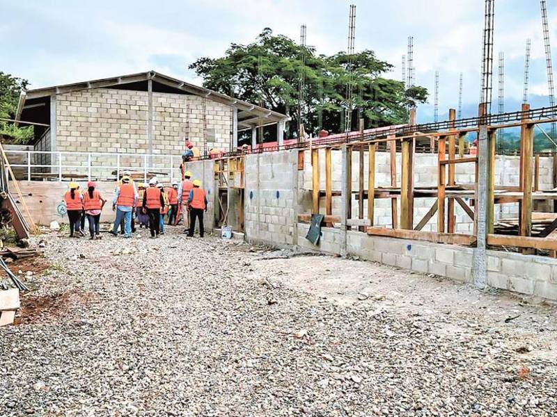 Ocho centros educativos pertenecen a Copán y Cortés.