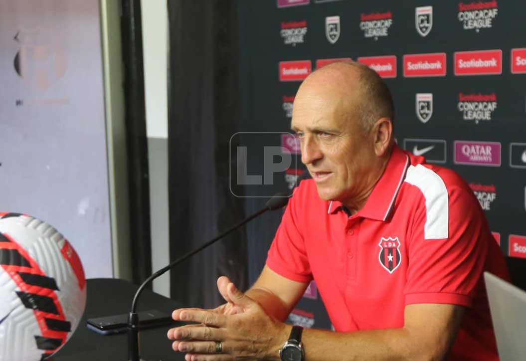 Fabián Coito en la rueda de prensa de este martes.