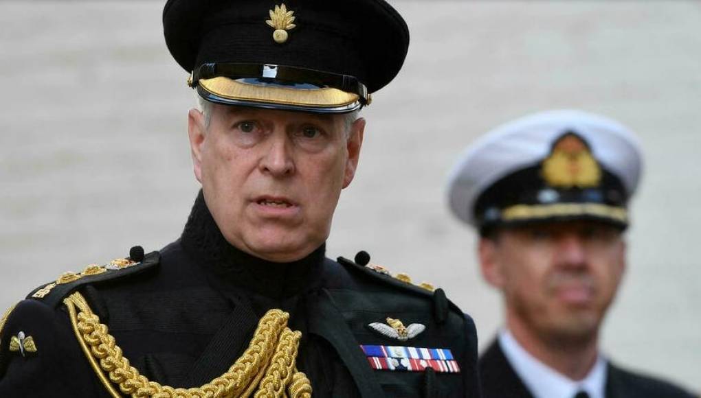 Policía no tomará medidas contra el príncipe Andrés, acusado de violación