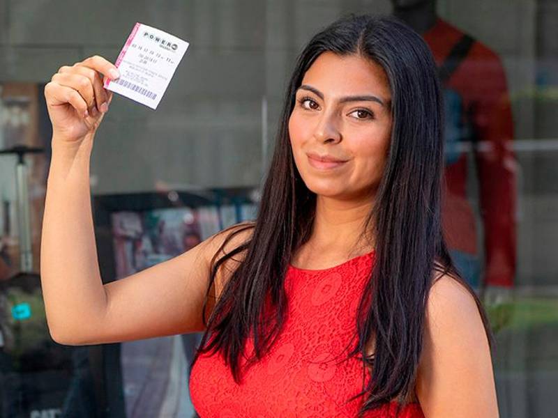 El próximo premio del Powerball por 560 millones de dólares se sorteará este miércoles en la noche y cualquiera puede adquirir sus billetes legítimos en theLotter.com sin salir de casa.