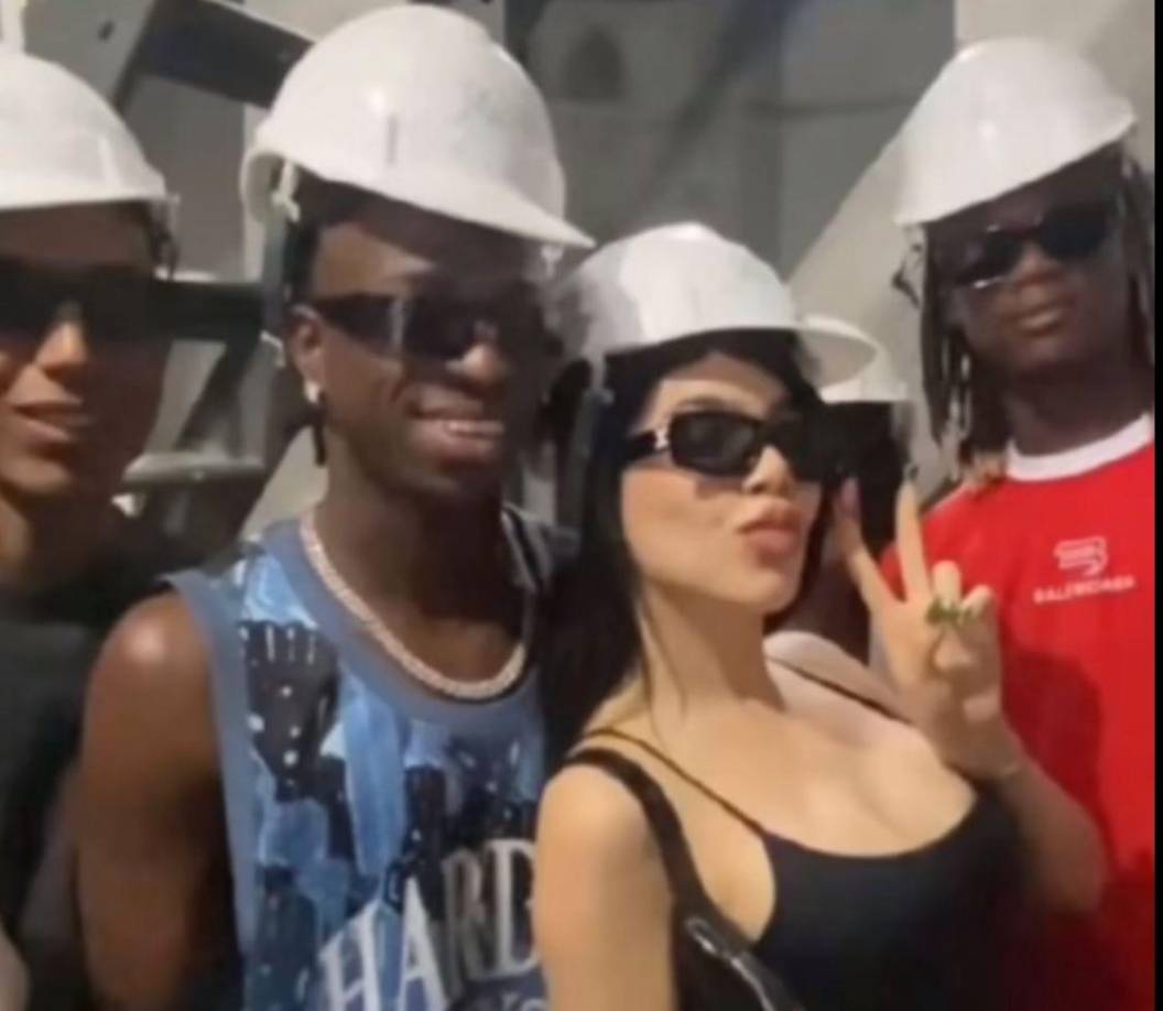 Cabe destacar que desde hace tiempo se rumoreó que había una relación sentimental entre ambos, pero se negaban, aunque en redes sociales siempre se mostraron “cariñosos” con algunos mensajes.