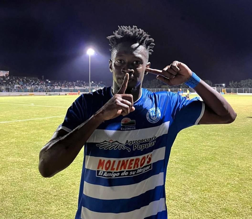 Así celebró Carlos Bernárdez su golazo contra el Motagua en el estadio San Jorge de Olanchito.