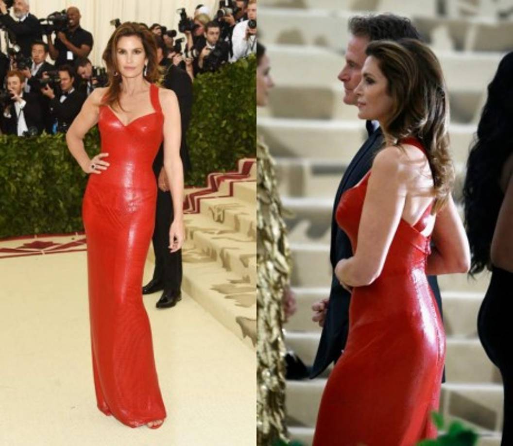 El Versace que usó Cindy Crawford es un diseño que bien puede usarse en un evento a cualquier hora del día.<br/>