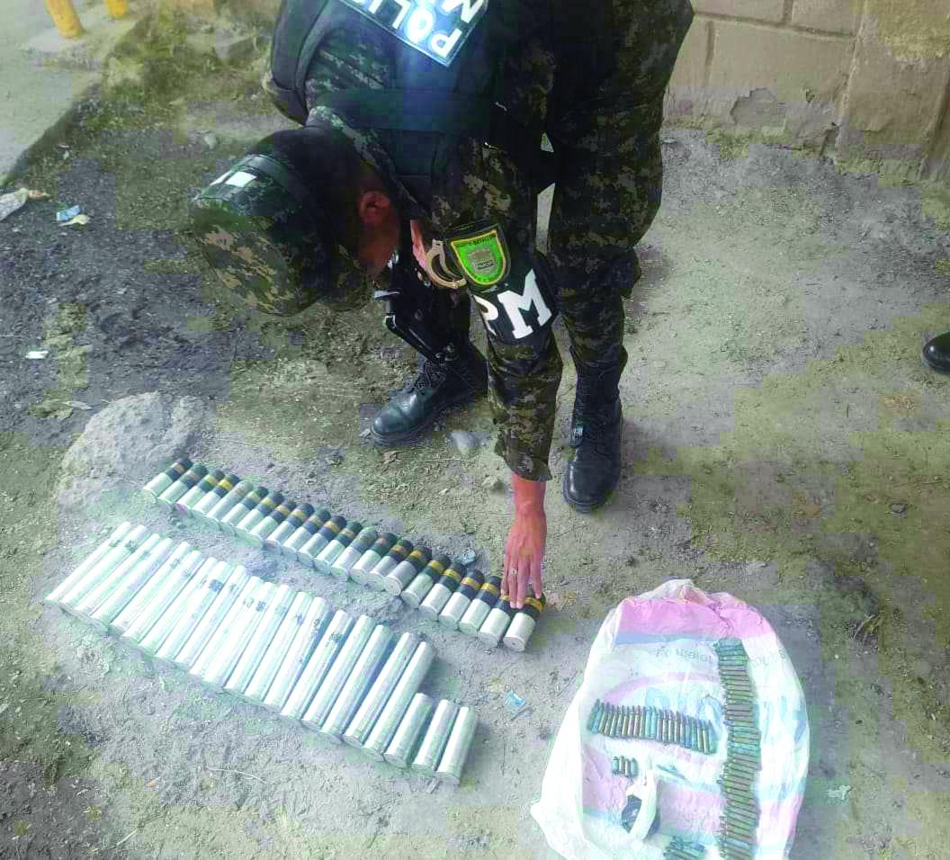 Tegucigalpa: encuentran arsenal explosivo en furgón