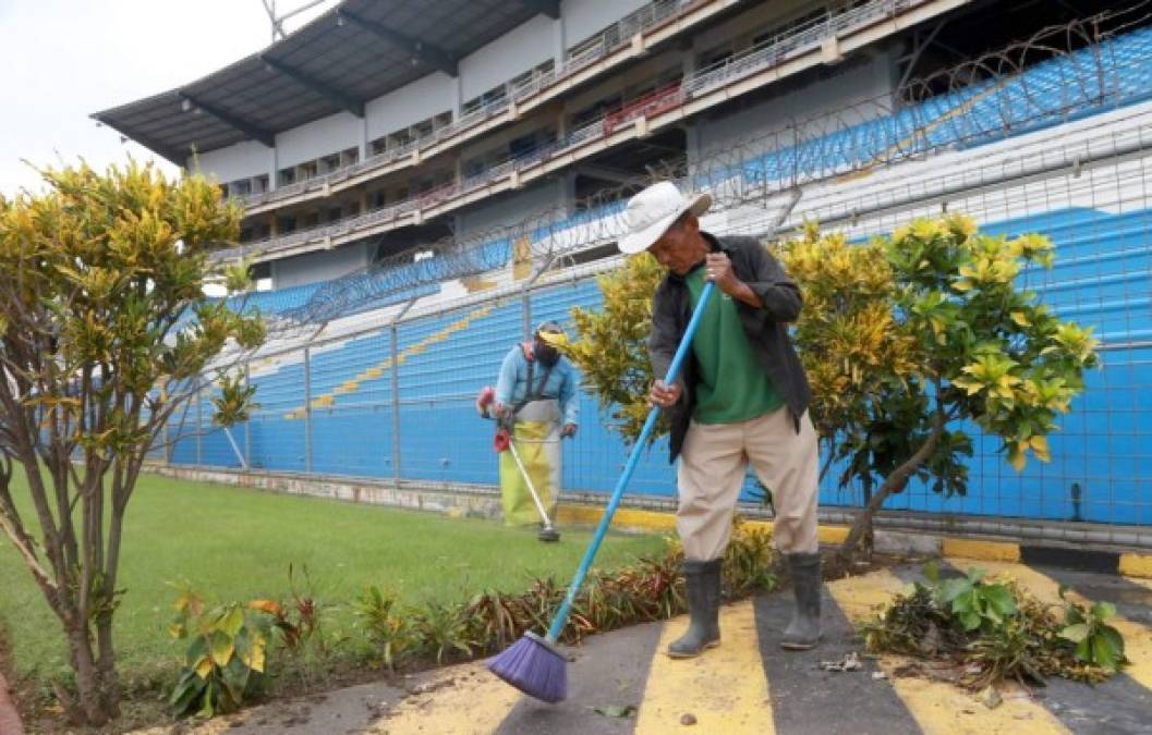 Los trabajos de limpieza no se detienen en el coloso sampedrano.