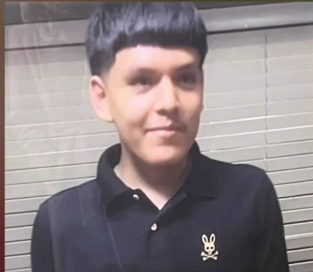 Los dos menores, cuyas identidades no ha sido dadas a conocer, enfrentan cargos de asesinato con posibilidad de pena capital, indicó Ed González, sheriff del condado Harris.