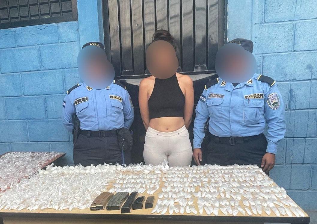 Capturan a mujer con 856 envoltorios de cocaína en Tegucigalpa