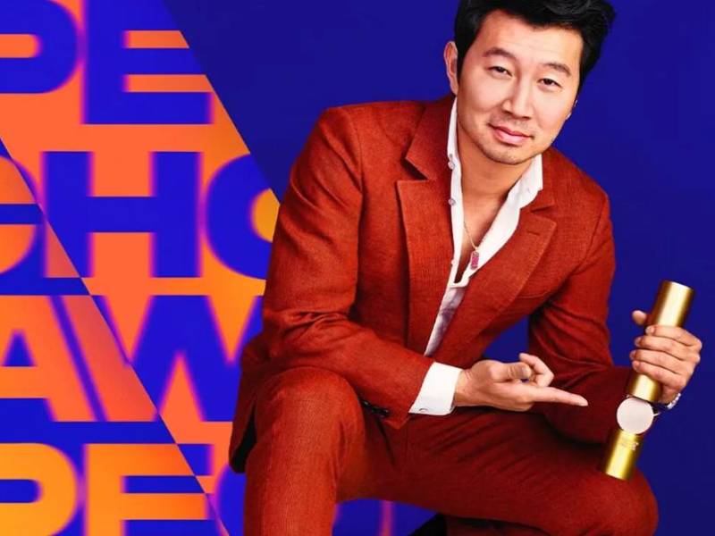 El actor Simu Liu es el presentador de los premios de este 18 de febrero.