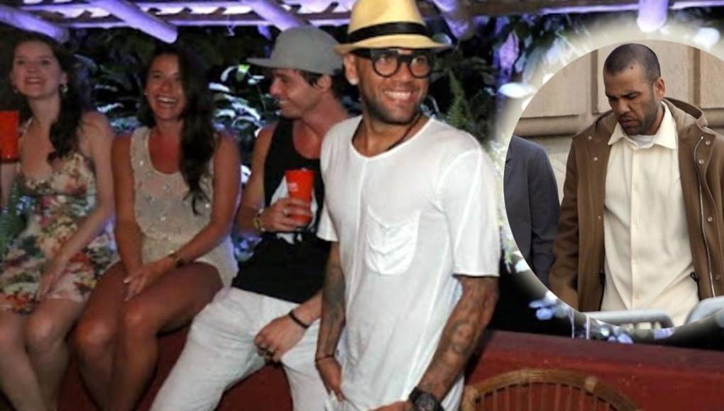 Según informó el programa ‘Así es la vida’ de Telecinco, el ex de Barcelona sirvió como anfitrión para una fiesta el martes por la noche.