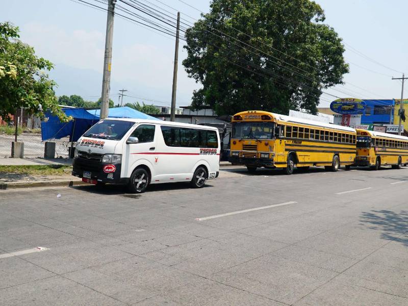 En el punto de Nuevo San Juan en La Lima fueron retirados todos los autobuses.