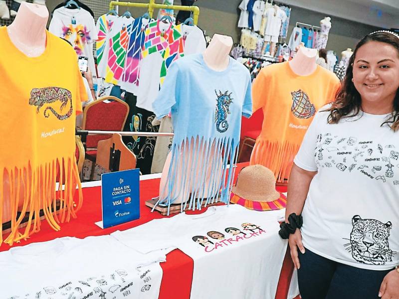 <b><span class=mln_uppercase_mln>proyecto.</span></b> Ninoska Ordóñez lanzó recién su colección de verano.<span class=mln_uppercase_mln> Foto: José Cantarero</span>