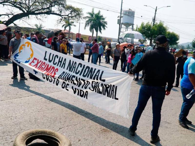 Los empleados del Ministerio Público llevan seis semanas de estar en paro de labores.