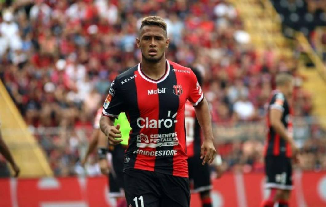 Alex López seguirá en la Liga Deportiva Alajuelense la próxima temporada, así lo ha confirmado el presidente del equipo manudo Fernando Ocampo. 'Alex López va a estar en el Centenario', confirmó.