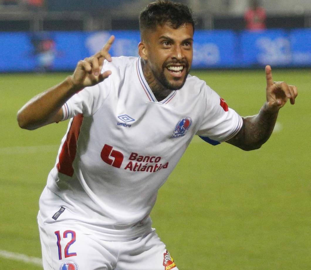 El brasileño Gabriel Araújo es otro de los jugadores a los que se le terminó el contrato con el Olimpia, pero ya llegó a un acuerdo para la renovación con el tetracampeón.