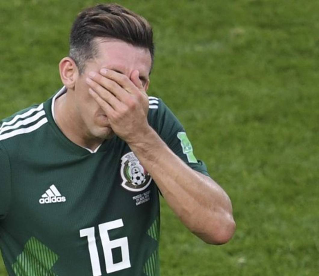 El mediocampista Héctor Herrera salió con lágrimas en sus ojos al conocer que Corea del Sur había vencido a Alemania y con ellos México pasaba a octavos