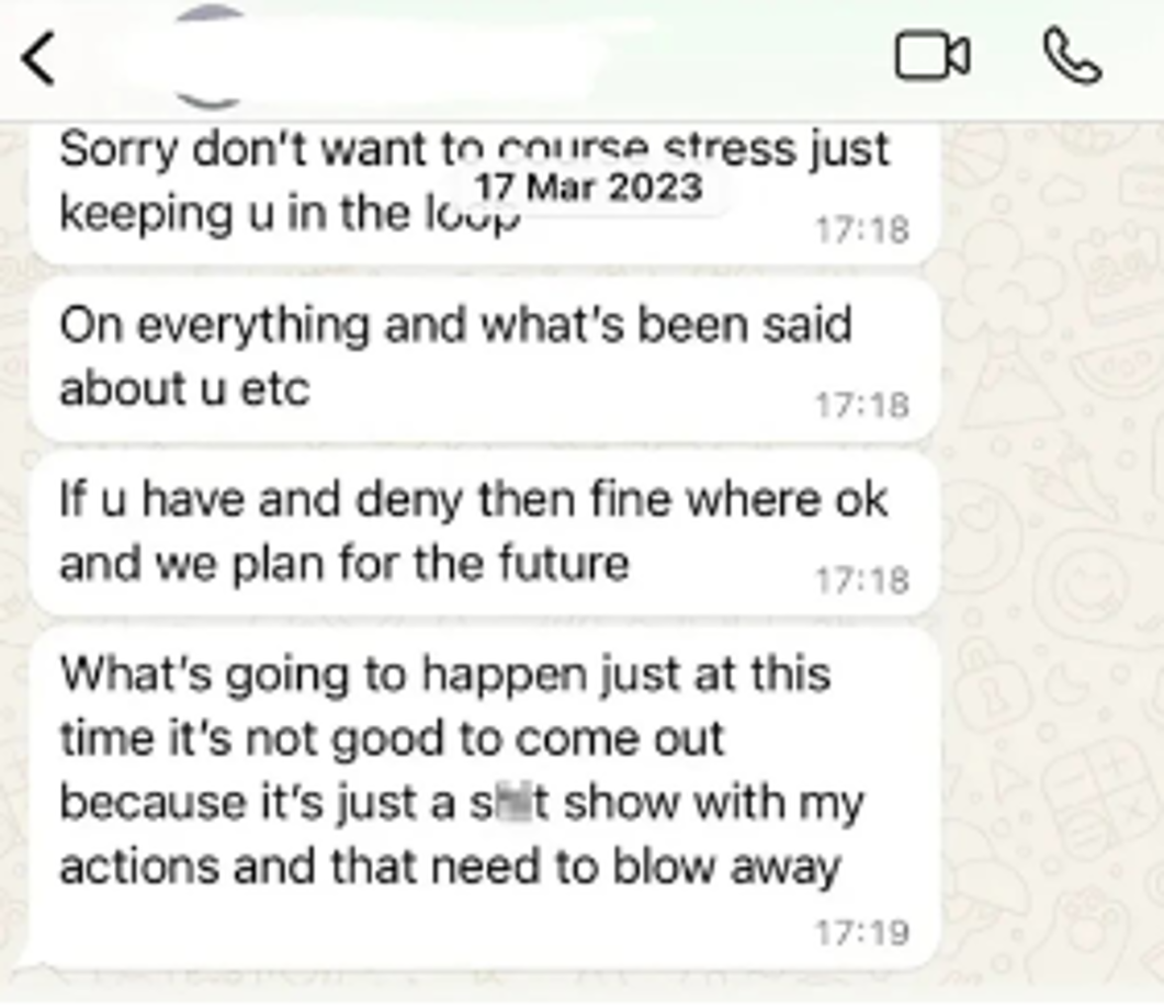 Los mensajes que compartió Lauryn datan del 17 de marzo del año pasado. Hace unos meses se le destapó su doble vida.