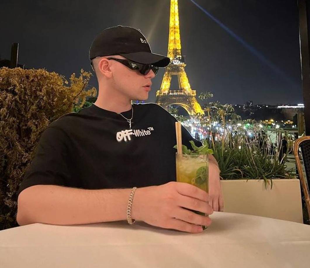 Las entradas se venden en www.eticket.hn o en los kioscos de e-ticket ubicados en Mall Multiplaza y Metromall de Tegucigalpa. La entradas disponibles son Experiencia BAC (L3,625), Pepsi Dancefloor (L2,610), Silla VIP (L2,030) y General (L1,160). Todos los boletos tienen descuentos especiales para clientes de Bac Credomatic.