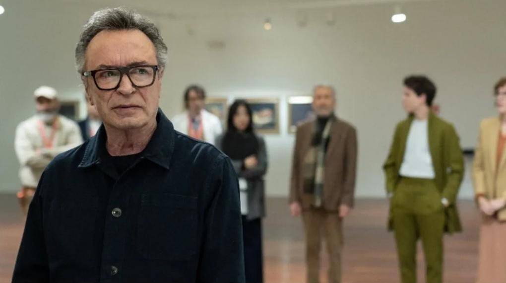 <b>‘BELLAS ARTES’, STAR+</b>La nueva serie de los argentinos Mariano Cohn y Gastón Duprat (‘El ciudadano ilustre’, ‘Nada’) se adentra en el mundo del arte con la historia de un gestor interpretado por Óscar Martínez en una comedia de seis episodios de treinta minutos que llega a Latinoamérica en Star+ el 11 de abril y que cuenta con un amplio reparto en el que están Aixa Villagrán, Ángela Molina, Ana Wagener o Dani Rovira.