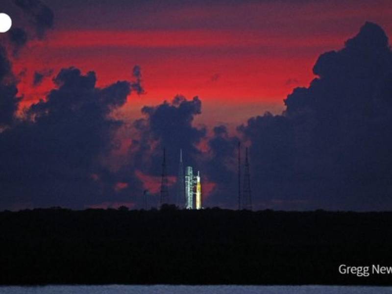 La Nasa informó que un onda tropical ha retrasado los ensayos del Artemis 1.