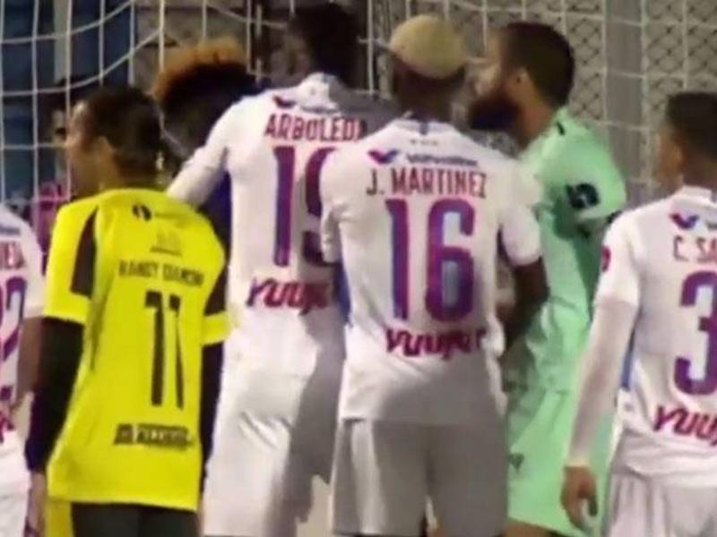 Olimpia- Génesis: Franco Güity fue expulsado tras escupir a Menjívar