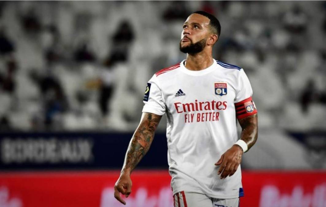 El Olympique de Lyon cree que el FC Barcelona esperará hasta los últimos días del mercado de fichajes para realizar una oferta por el delantero holandés Memphis Depay, según apunta el diario L’Equipe . El contrato del atacante termina en 2021 y no tiene intención de renovar.