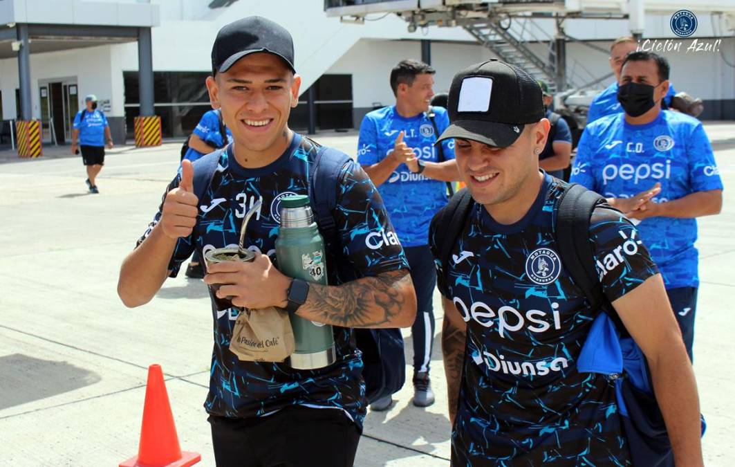 El director deportivo de Motagua, Emilio Izaguirre, anunció que los jugadores argentinos Fabricio Brener y Mauro Ortiz, no continuarán en el club para el Torneo Clausura 2023. “Con dos estamos hablando (para rescindir). Ya está en un 80% definido lo de (Fabricio) Brener y (Mauro) Ortiz y con ello, necesitamos incorporar ocho futbolistas para el equipo de primera”, reveló.