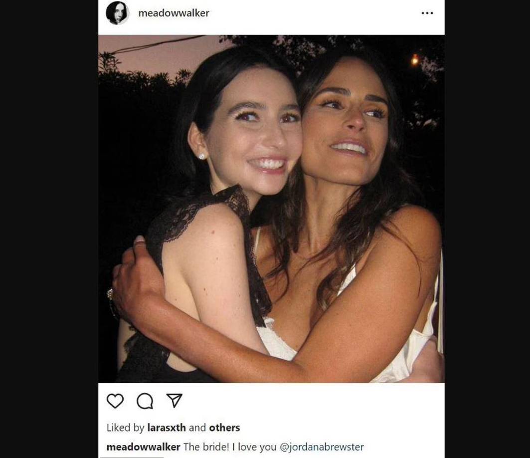 “Felicidades a mi hermana Jordana. La más hermosa celebración del amor. Claramente me lo pasé genial. Te amo tanto. Familia por siempre”, escribió la hija de Walker en Instagram, donde compartió algunos momentos de la celebración.