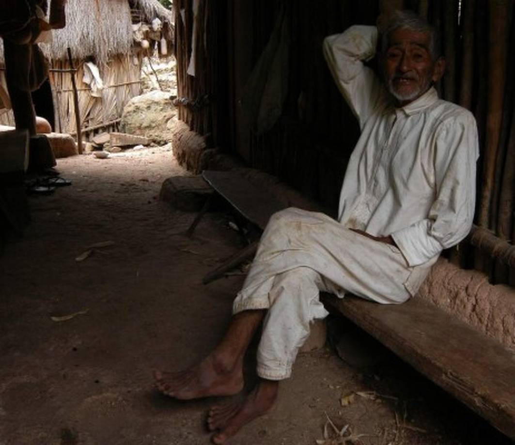 En la comunidad de Choncó, Copán Ruinas, hay pocos chortís que usan su indumentaria tradicional.