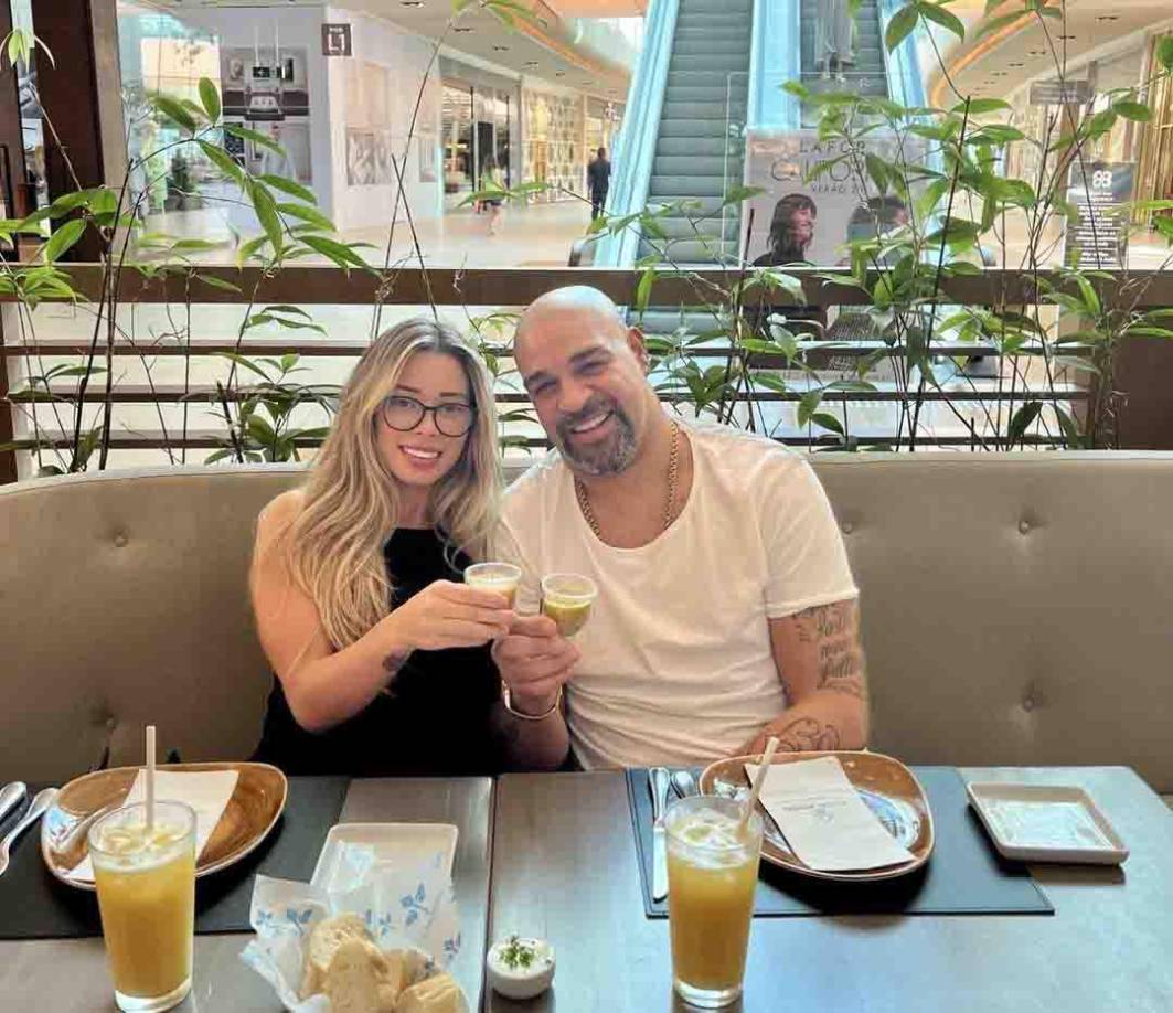Sorpresa. 24 días después de casarse, el exgoleador brasileño Adriano Leite se divorció y medio de Brasil revela que fue por “culpa” del Mundial de Qatar 2022.