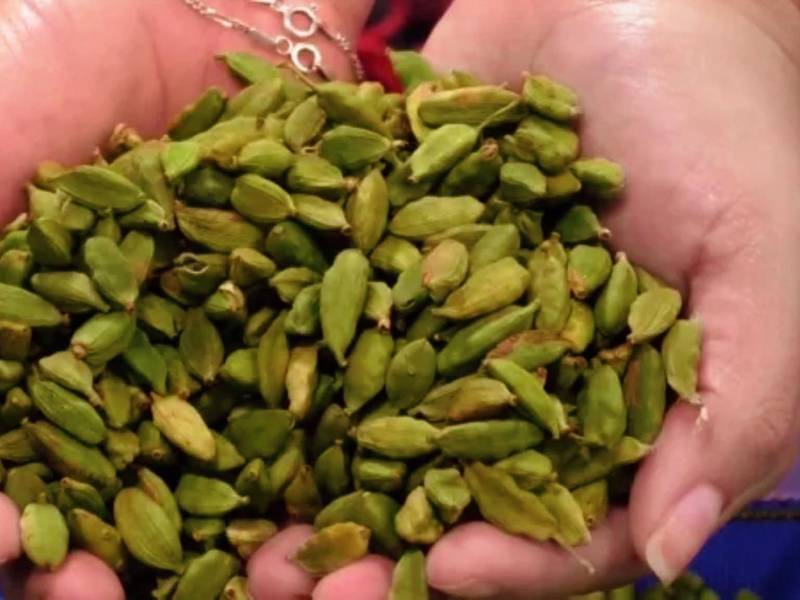 El cardamomo es comprado por Arabia Saudita, Emiratos Árabes Unidos, India, Estados Unidos y el Reino Unido. El producido por los agricultores hondureños es comprado por guatemaltecos.