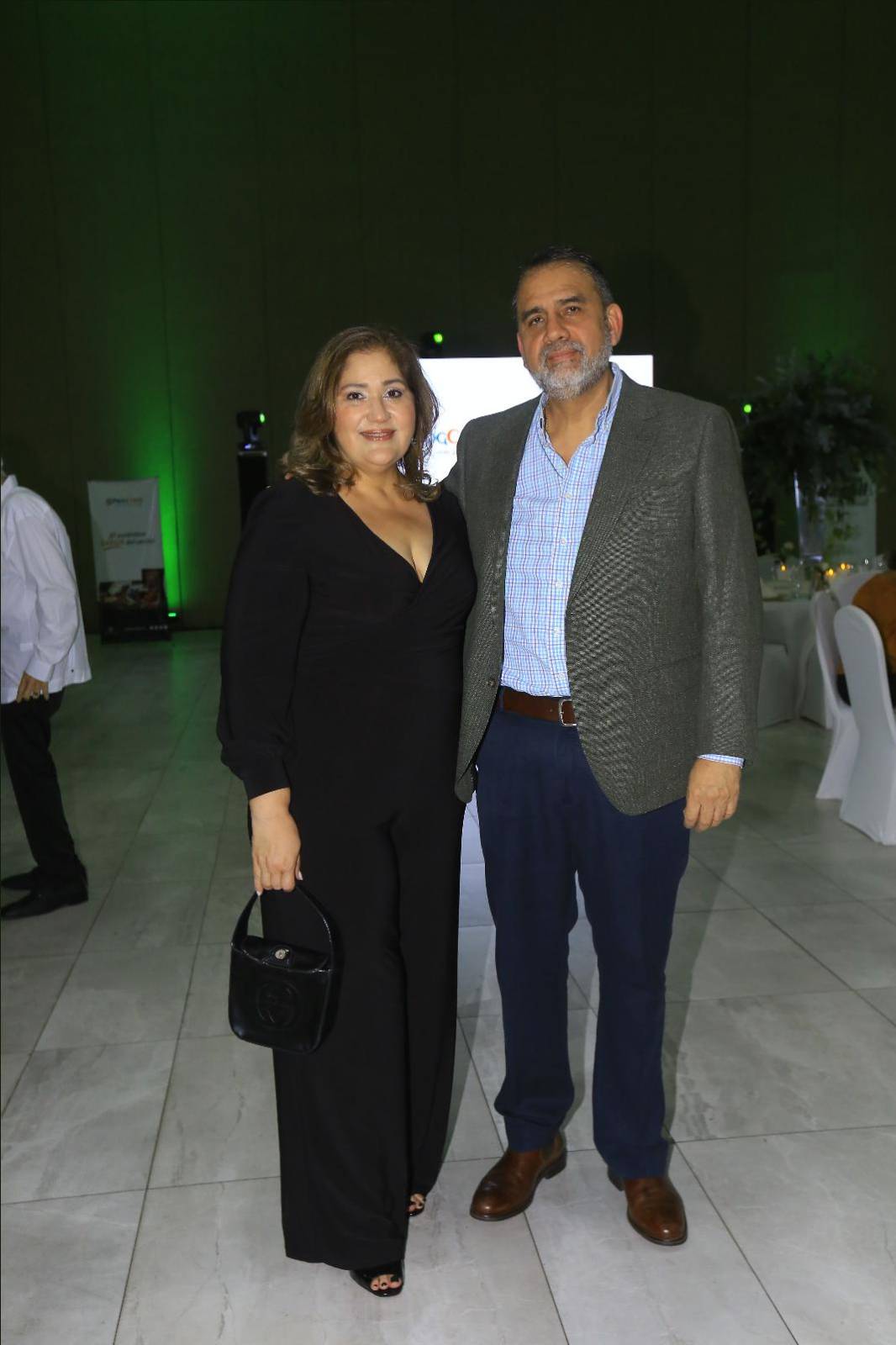 Realizan homenaje por su trayectoria empresarial a Flabio Tinoco