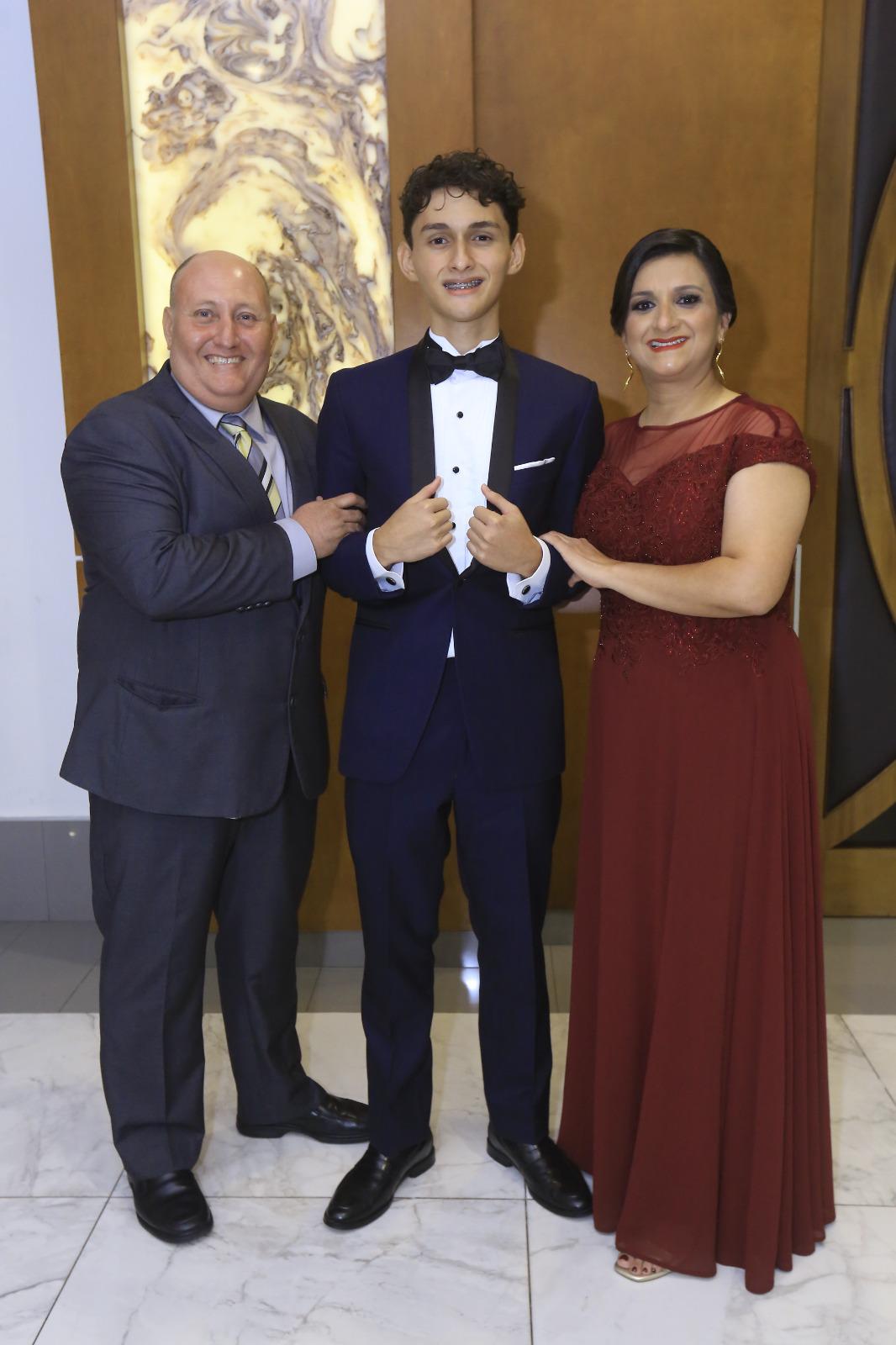 Seniors de la Escuela Franciscana celebran su fiesta de graduación 2026