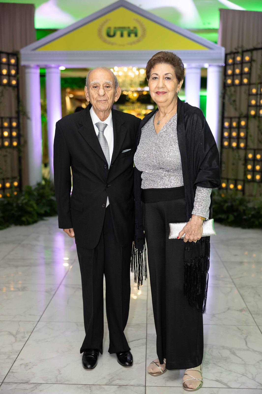 Elegancia y alegría: Así se vivió la celebración del 40 aniversario de la UTH