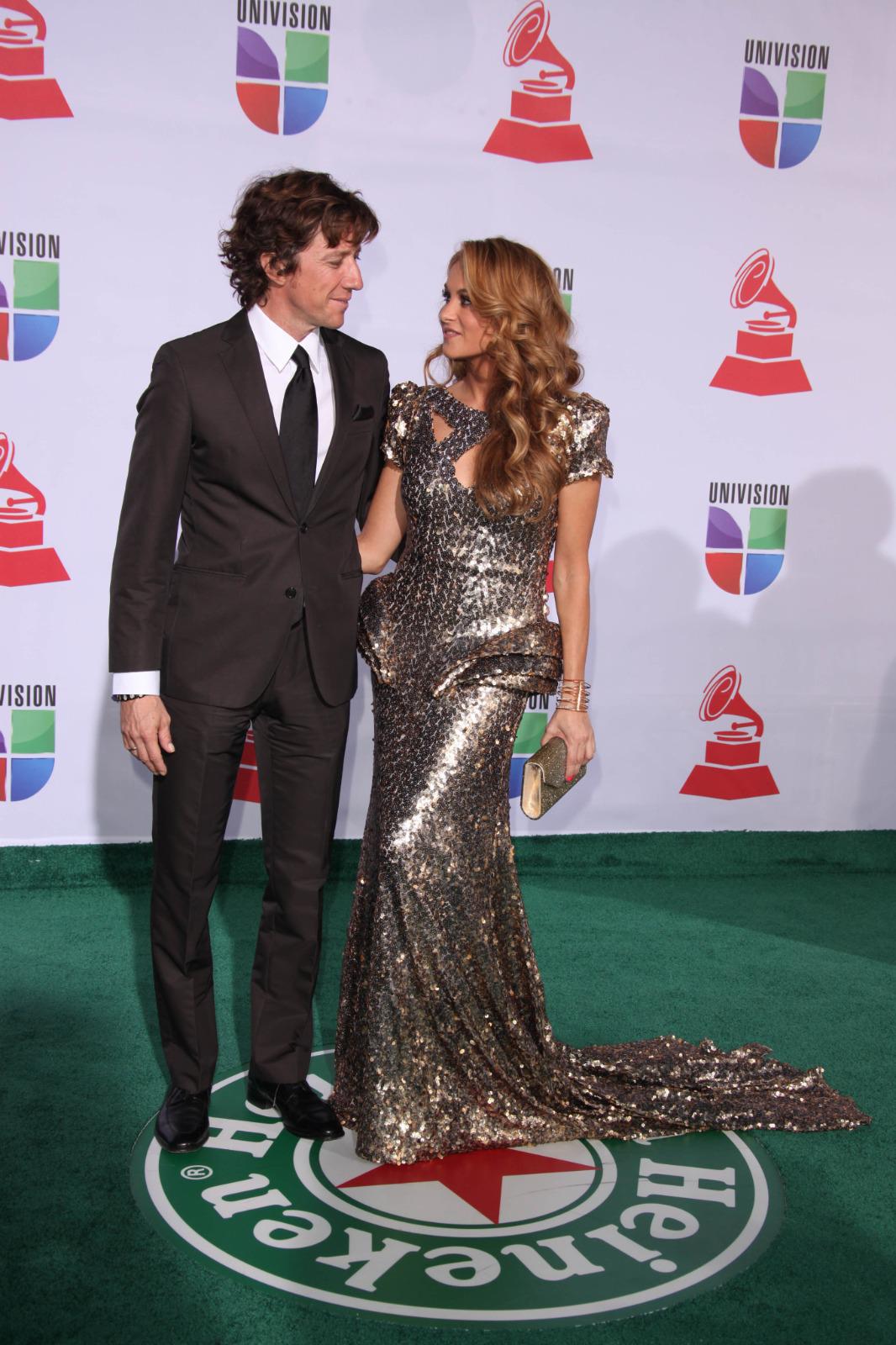 Colate aclara disputa legal con Paulina Rubio por su hijo