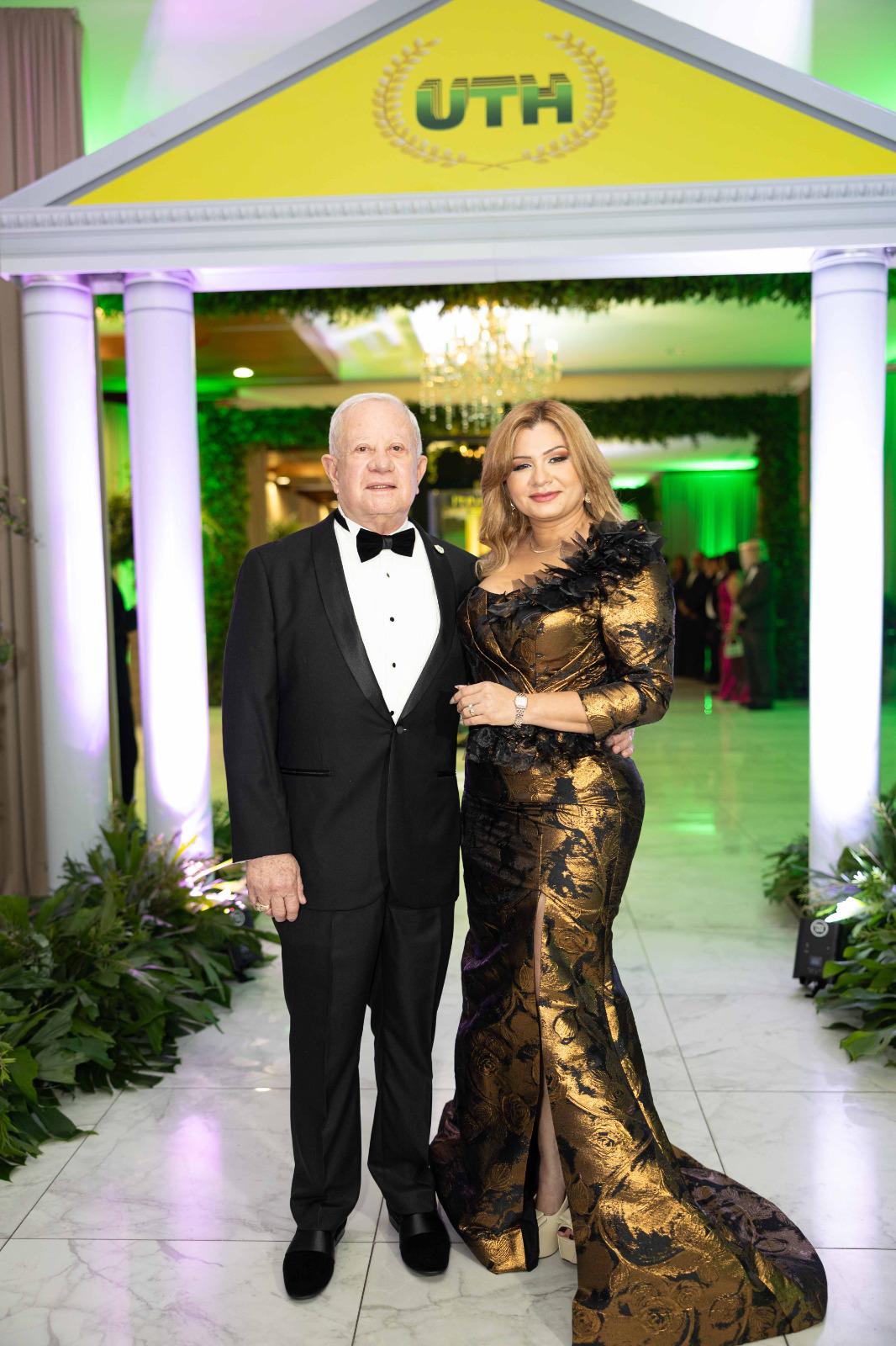 Elegancia y alegría: Así se vivió la celebración del 40 aniversario de la UTH