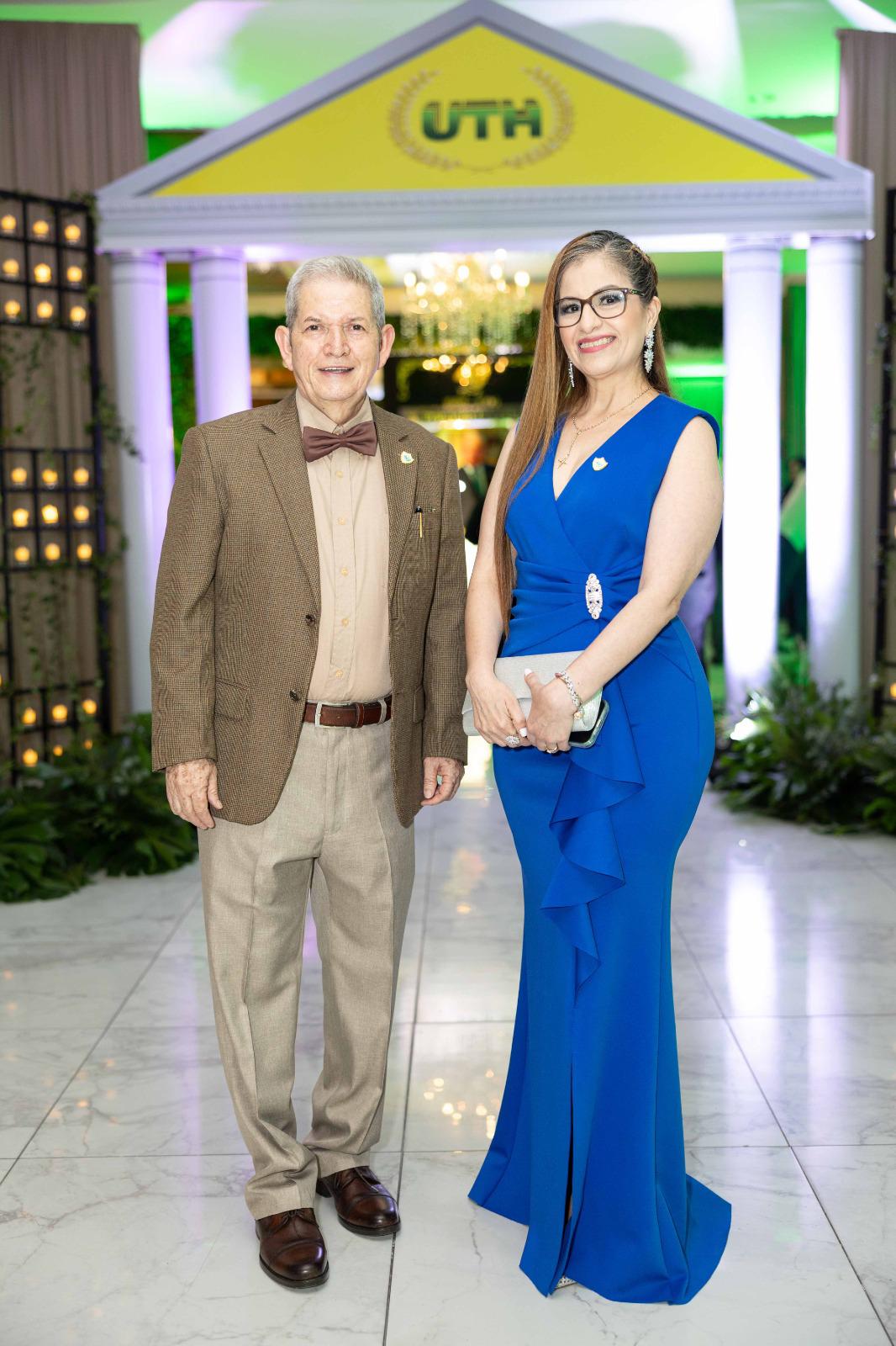 Elegancia y alegría: Así se vivió la celebración del 40 aniversario de la UTH