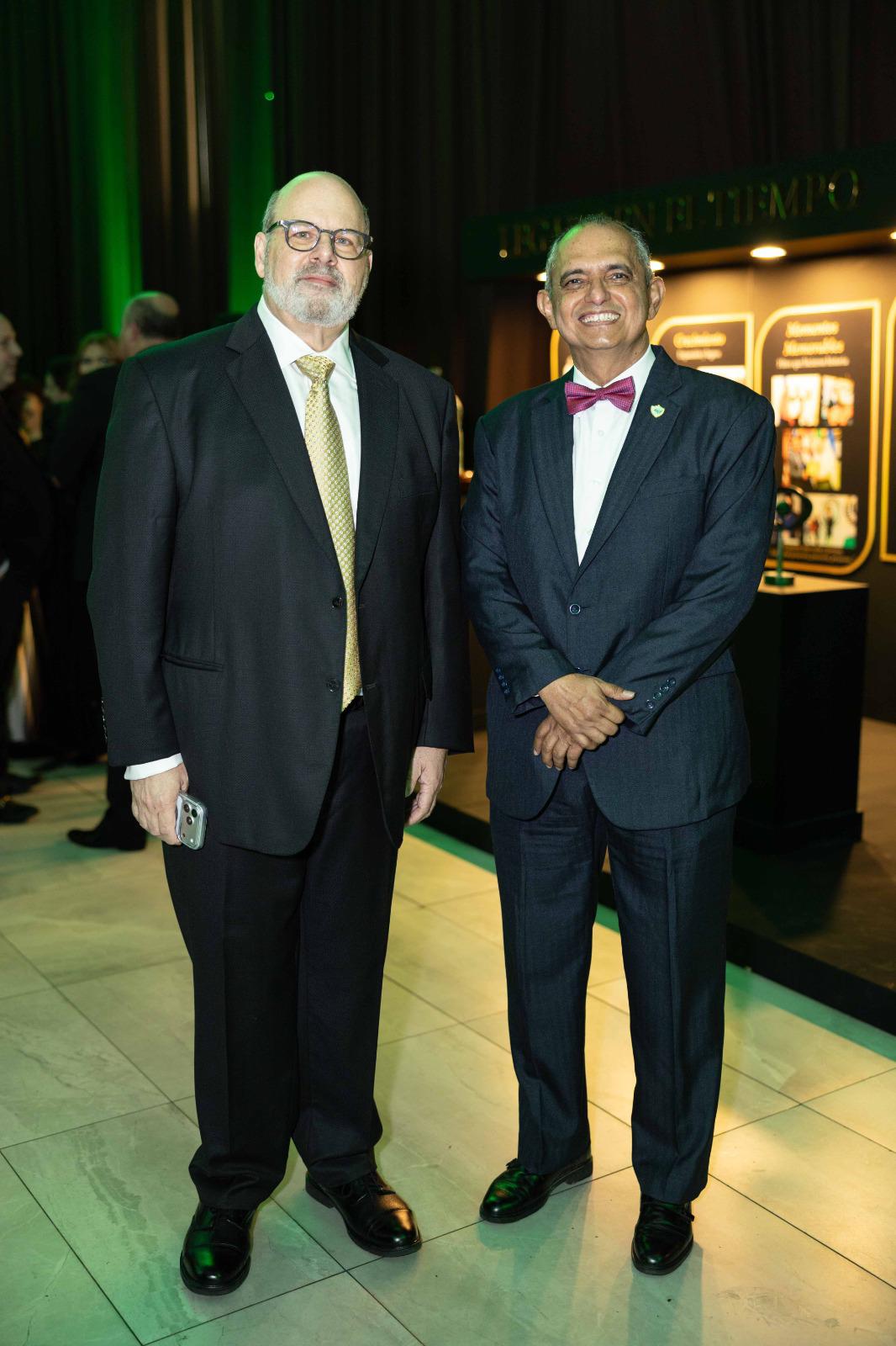 Elegancia y alegría: Así se vivió la celebración del 40 aniversario de la UTH