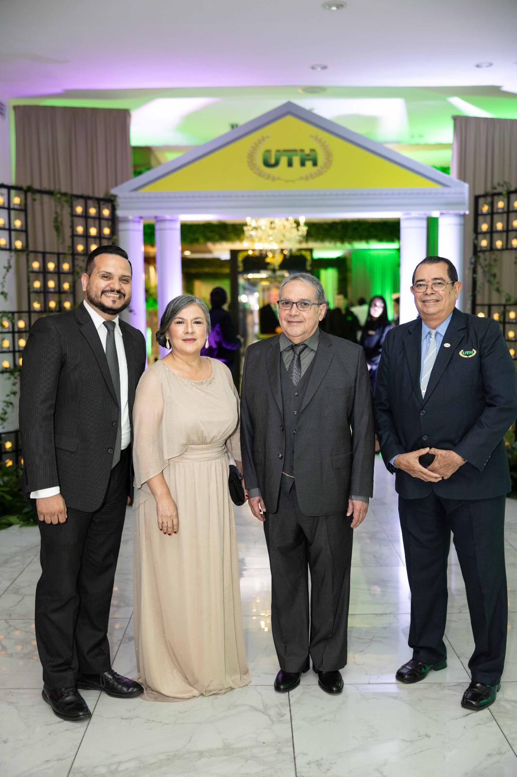 Elegancia y alegría: Así se vivió la celebración del 40 aniversario de la UTH