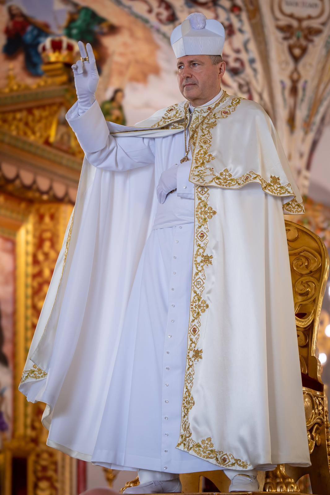 “No hace falta Cónclave, ya elegimos”: ¿Quién es el Papa Pedro III?