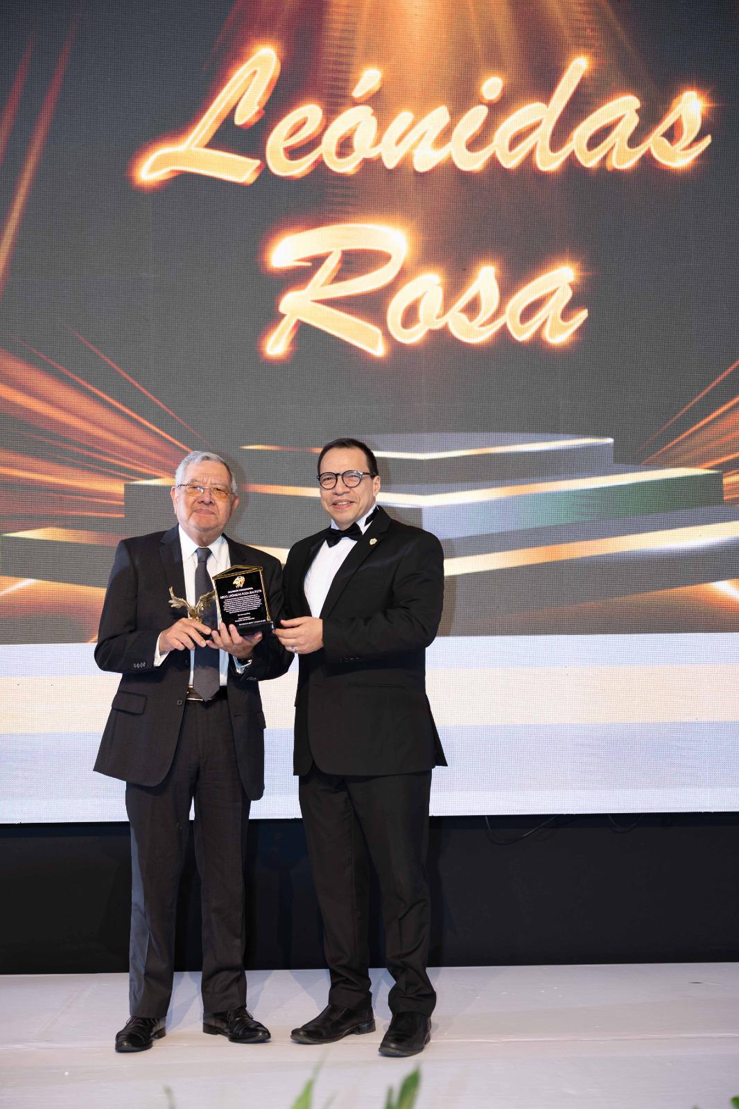 Elegancia y alegría: Así se vivió la celebración del 40 aniversario de la UTH