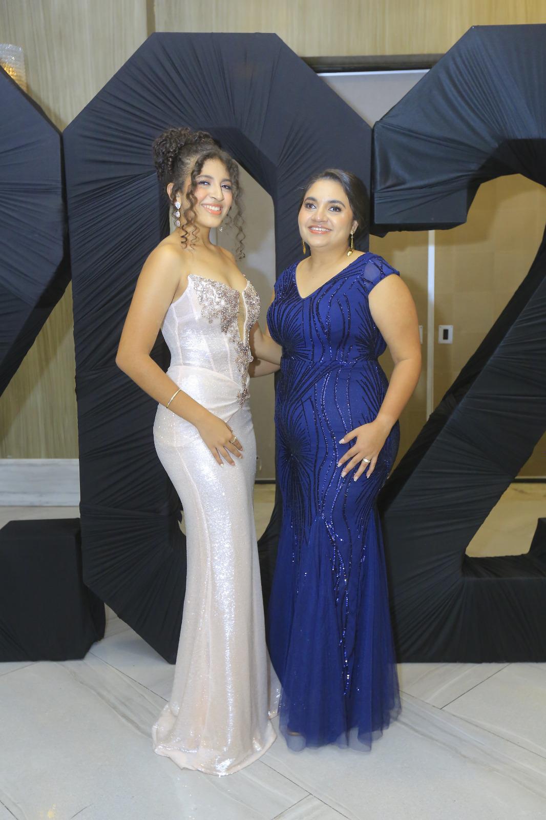 Una noche inolvidable para los 22 seniors de Big Step Institute