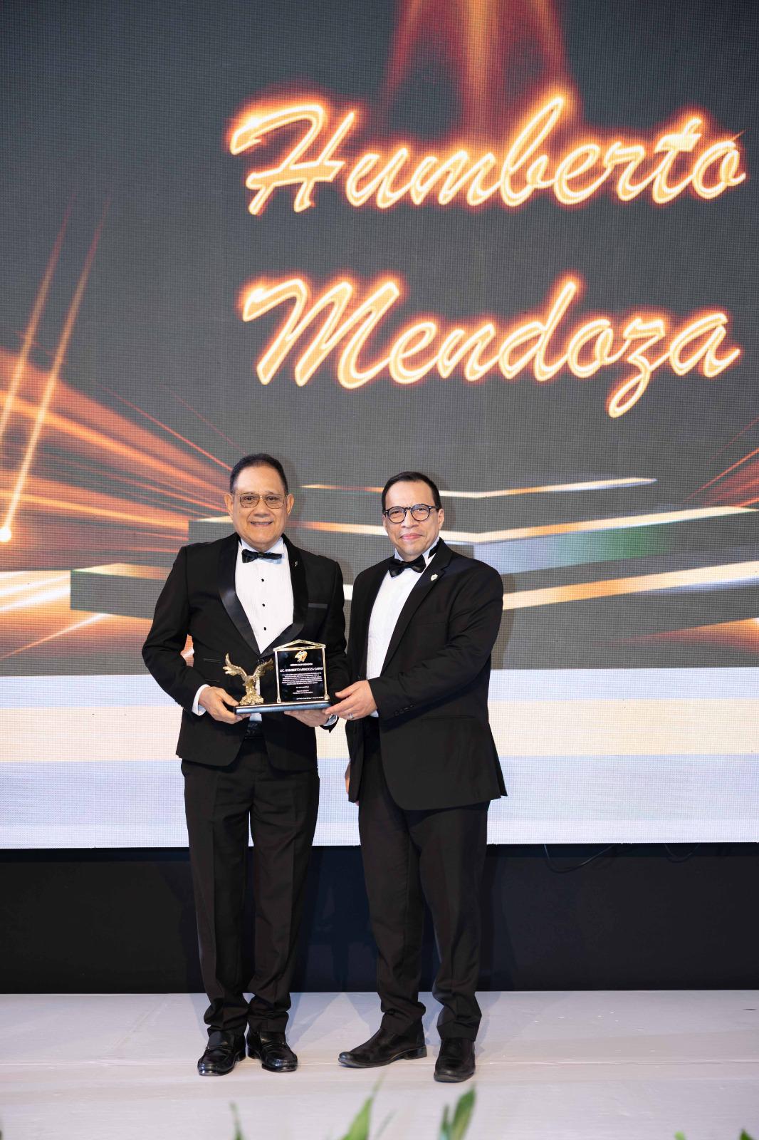 Elegancia y alegría: Así se vivió la celebración del 40 aniversario de la UTH