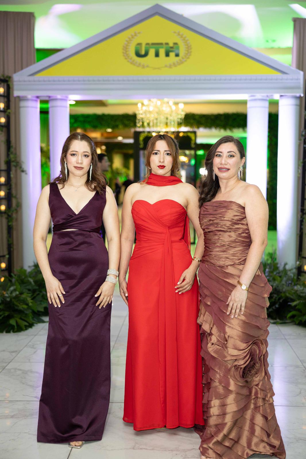 Elegancia y alegría: Así se vivió la celebración del 40 aniversario de la UTH