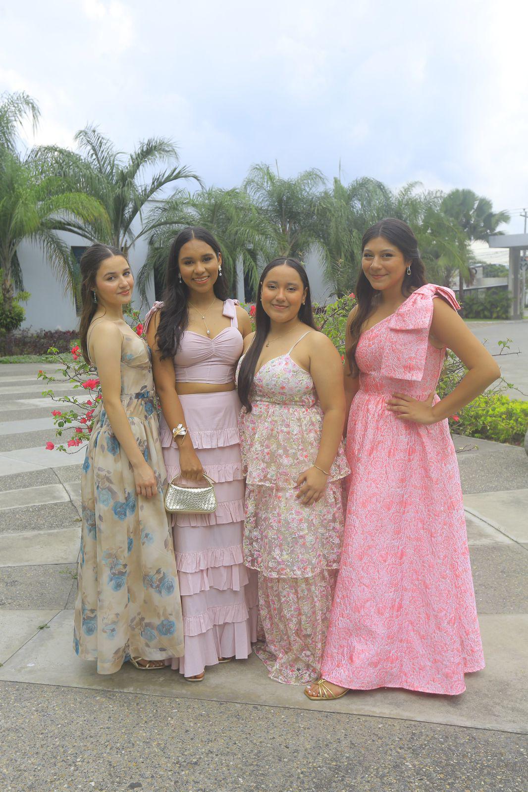 Seniors 2026 de la Franciscan School & Institute celebran desayuno