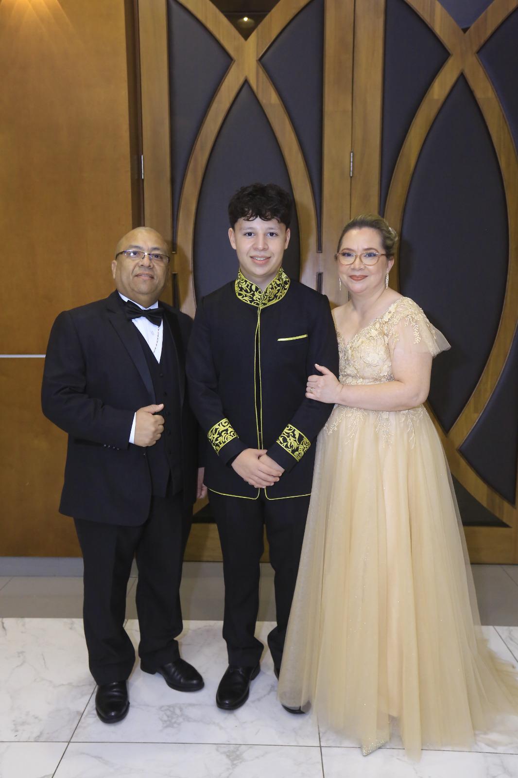 Seniors de la Escuela Franciscana celebran su fiesta de graduación 2026